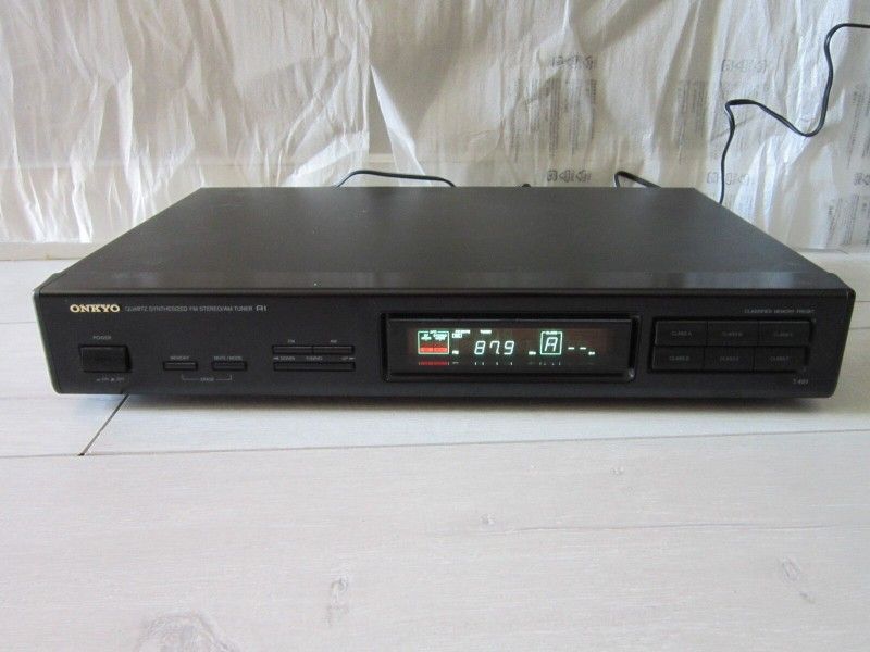 Onkyo Quarts T401 Stereo Tuner