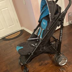 Grado Breeze Baby Click Connect Stroller 