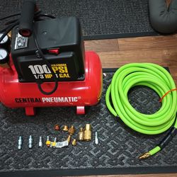 Air Compressor 1/3HP, 100psi, 3 Gallon with Hose And Attachments