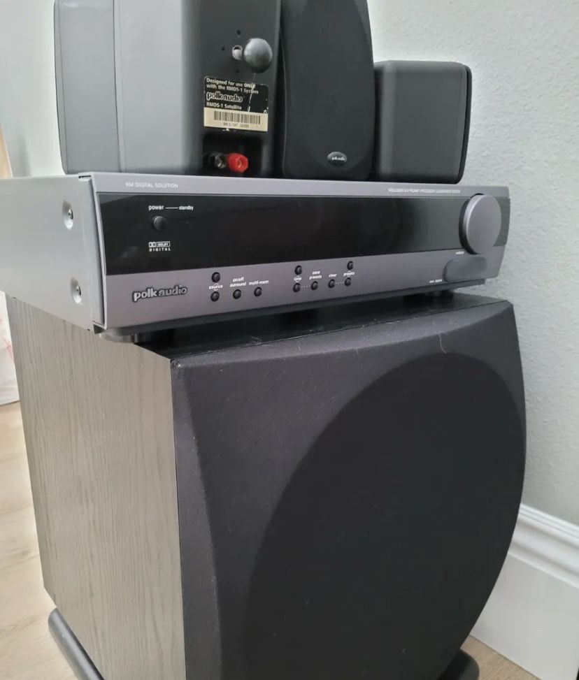 Polk audio system 500 Watts RMS