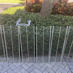 Ventilated Wire Shelves With Stacking Brackets