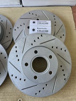 Volvo C30 12-13 Front Drill Slot Rotors Ceramic Brake Pads