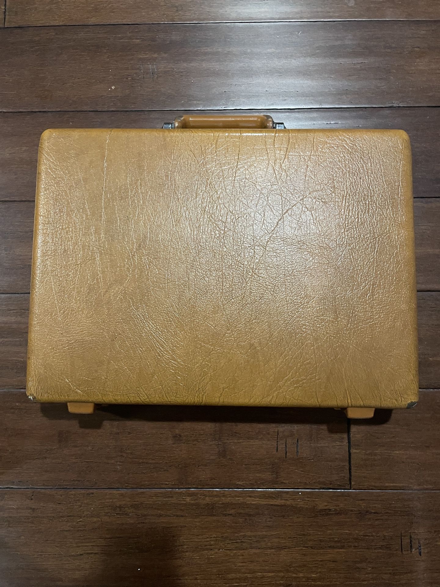 Vintage Samsonite BriefCase in great shape!