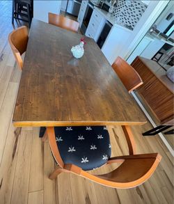 Dining Set with 4 Chairs