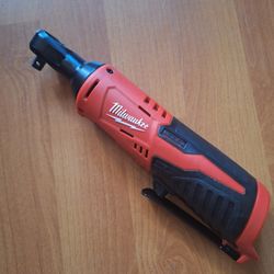 Milwaukee M12 3/8 Inch Ratchet 