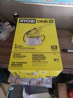 Ryobi 18V ONE+ 1 Gallon Chemical Sprayer