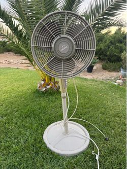 Windchaser Windchill Cool Mist Outdoor Fan