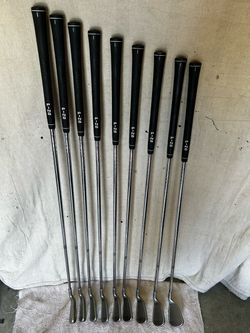 Left hand golf clubs