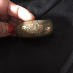 Pretty Bangle Bracelet