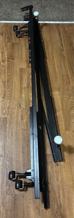QUEEN SIZE BED FRAME