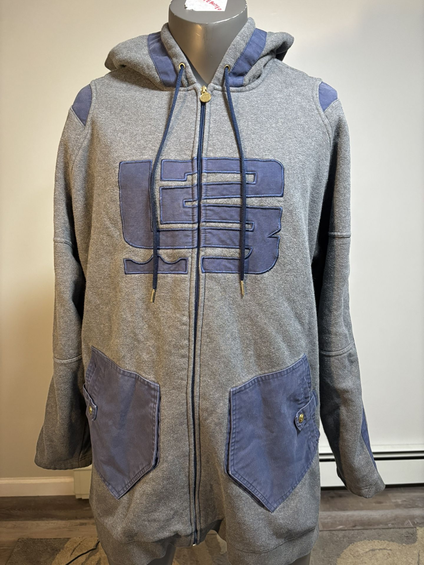 Nike Men 2XL LeBron James Hoodie Sweatshirt Pockets Gray Blue Heavy VINTAGE