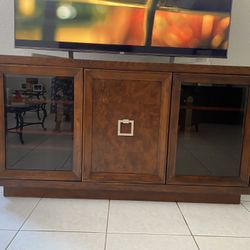 TV Stand / Media Console /Credenza