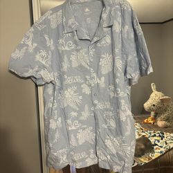 Men’s XL Disney Moana Short Sleeve Button Down