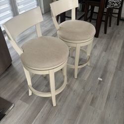 Bar Stools 
