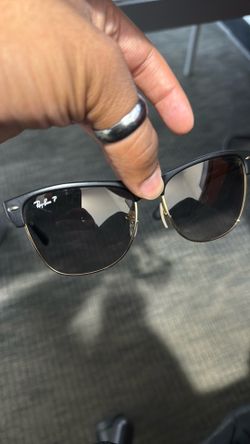 Ray-Ban