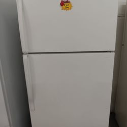 Roper Top And Bottom Fridge