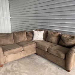 Sectional Couch 