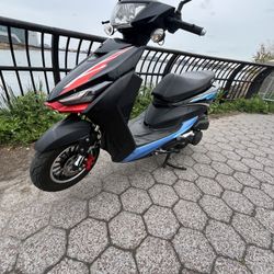 2023 moped 150cc