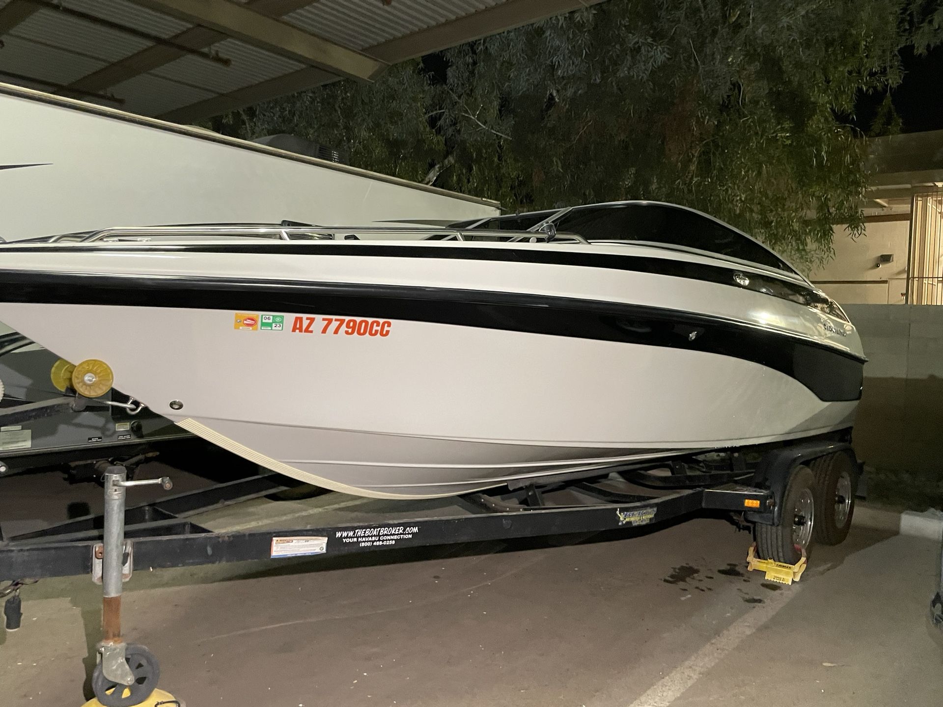 2003 Crownline 210 Bow Rider