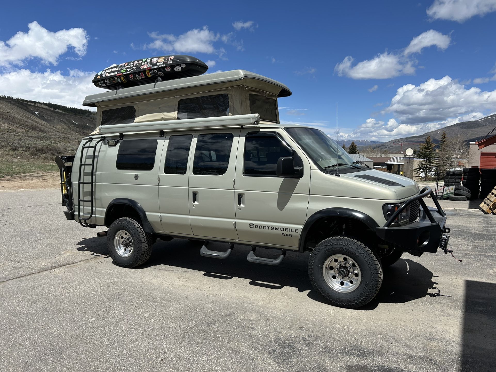 2004 Ford E350 Sportsmobile