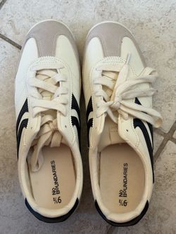 Brand new shoes Ladies