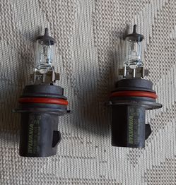 Halogen Headlight Bulbs - 9007