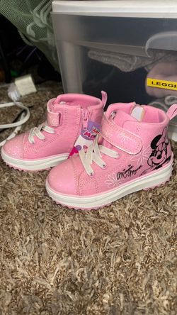 Minnie Mouse toddler shoes