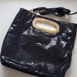 MK PURSE....LIKE NEW$100
