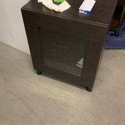 5$ Small Glass Stand