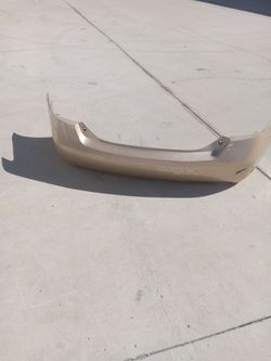07 to 11 rear bumper toyota camry se ( oem)