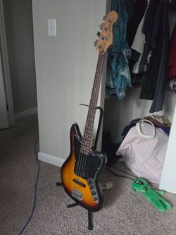Squier Jaguar Bass