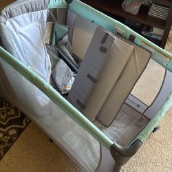 Baby Bassinet And Playing New