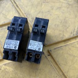 15 Amp Siemens Tandem Breaker 
