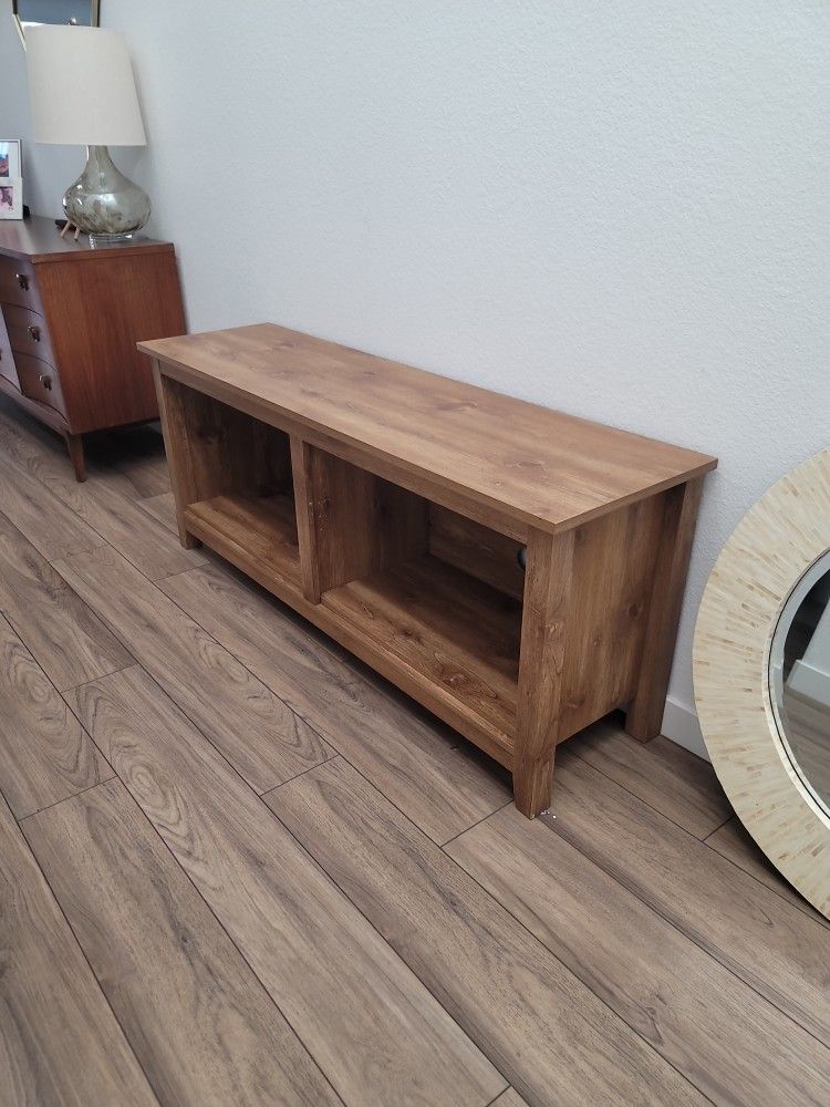 Free TV Stand