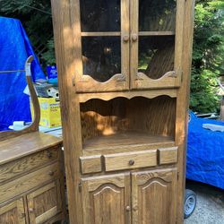 Oak Corner Cabinent