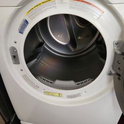 Una Secadora SAMSUNG Cuatro Meses De Garantia Se Yeva Adomisilio