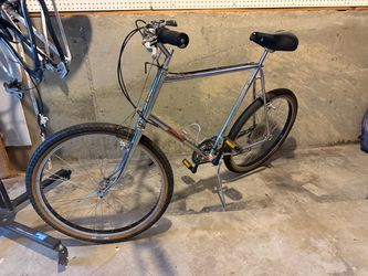 Chrome Raleigh  Steel Frame Vintage Road Bike
