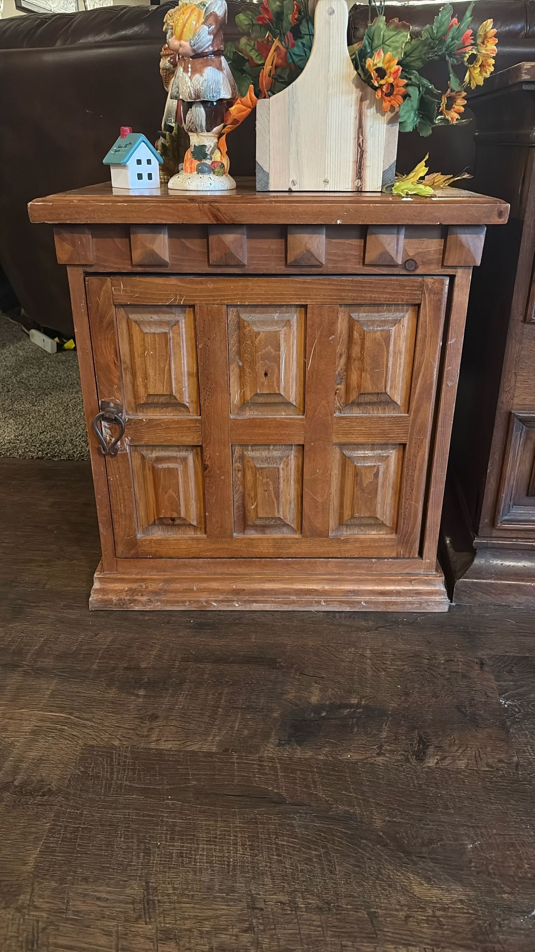 2 End Tables Solid Woodj