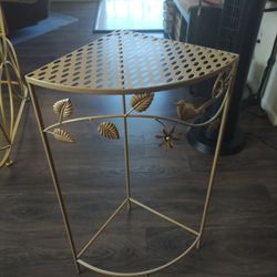 Corner Gold Table