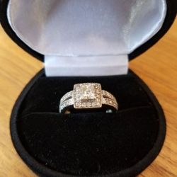 Diamond Ring 14K Sz 6 Princess Cut 