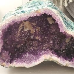 HUGE AMETHYST CRYSTAL GEODE