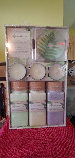 AROMATHERAPY BATH SET
