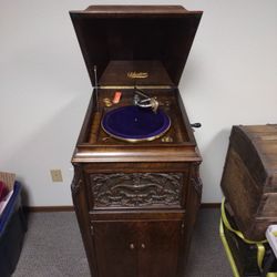 Silvertone Phonograph Circa 1920's