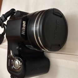 Nikon Coolpix L100 Camera 