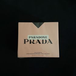 Prada Paradoxe Perfume