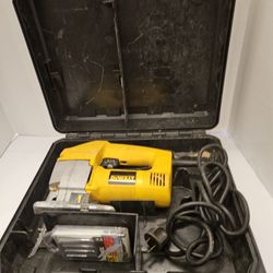 DEWALT DW318 Variable Speed Orbital Jig Saw Tested/Working 