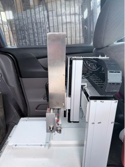 CNC dispensing / filling machine