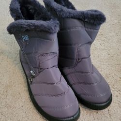 Water Resistant , Fur-lined Boots 