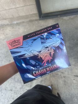 Pokémon Chaos rising ETB
