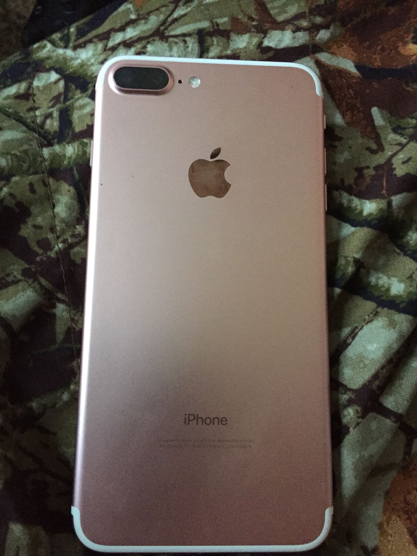Virgin mobile iPhone 7 Plus 32 gb rose gold